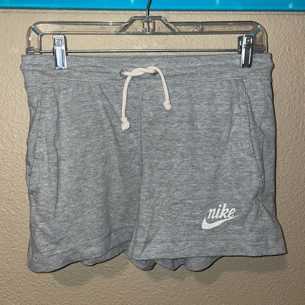 Nike shorts small